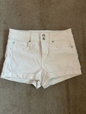 American Eagle white denim shorts